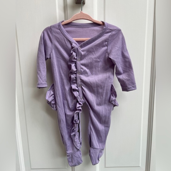 3-6M Purple Ruffle Button Down Long Sleeve Footie Pajamas - Picture 1 of 4